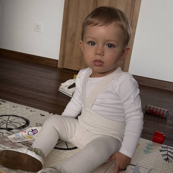 modelka s ID 0101NDQ78E p031