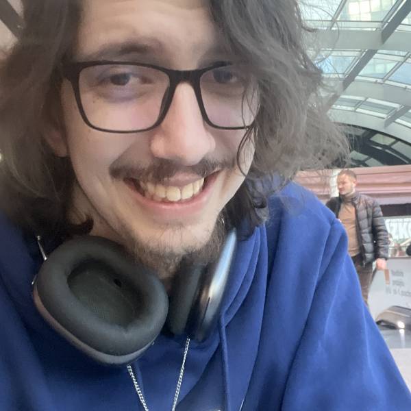 modelka s ID 0101NJHYJI p021