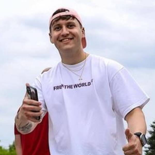 modelka s ID 0101NXEEEA p021