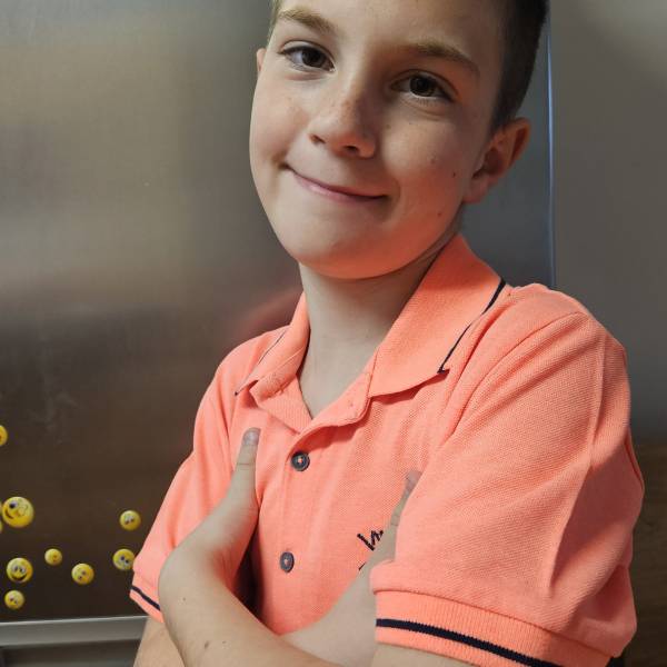 modelka s ID 0101O5EFM6 p021