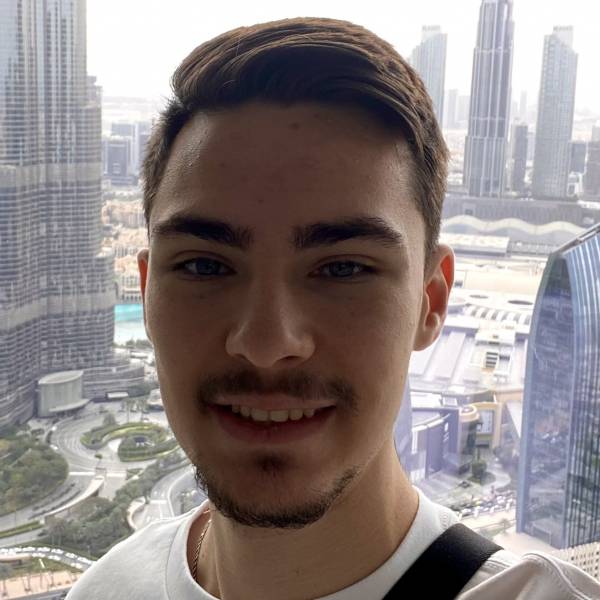 modelka s ID 0101OD8V4C p021