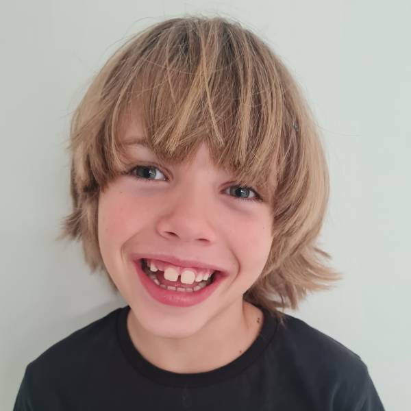 modelka s ID 0101OJPIH3 p021