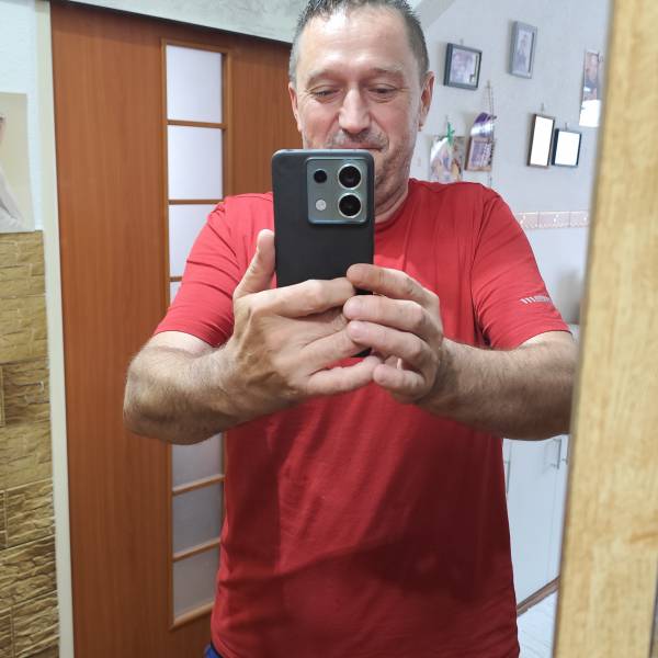 modelka s ID 0101OZ8PEV p021