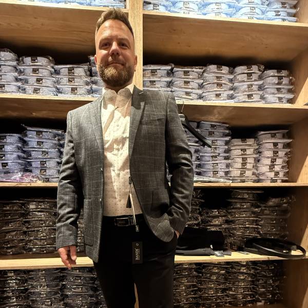 modelka s ID 0101P3ZRIH p031