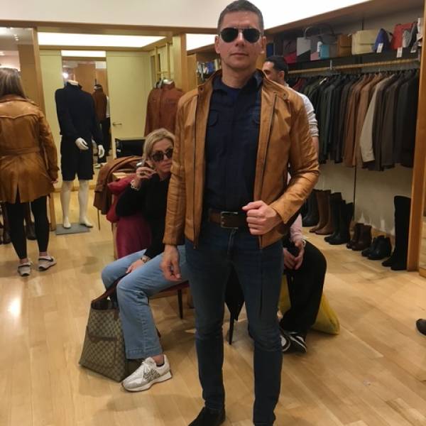 modelka s ID 0101PYQFRA p031