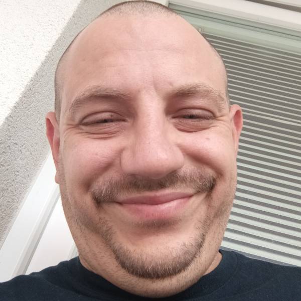 modelka s ID 0101Q1BE6L p021