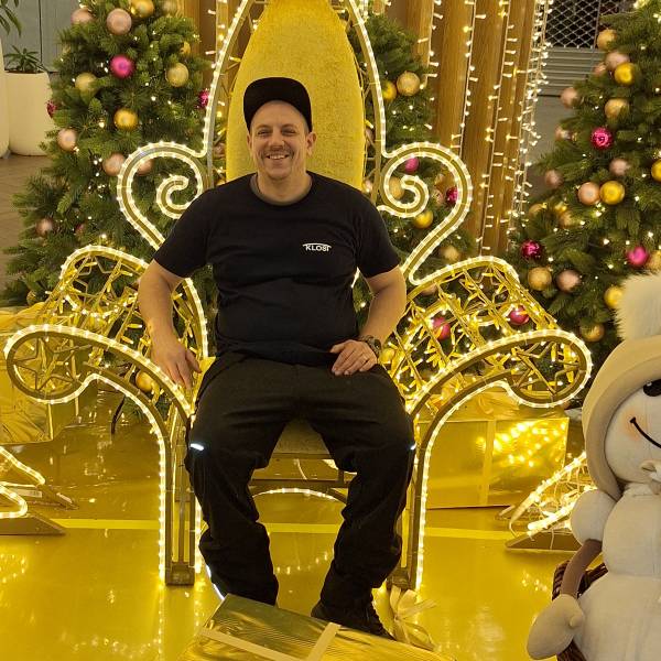 modelka s ID 0101Q1BE6L p031