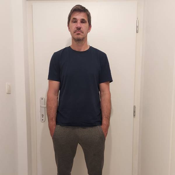 modelka s ID 0101Q6PL94 p031