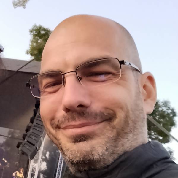 modelka s ID 0101QHONKQ p021