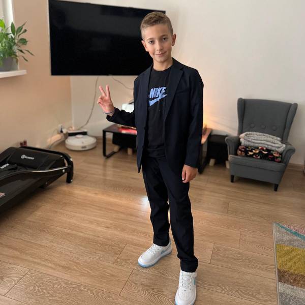 modelka s ID 0101QLYYZY p031