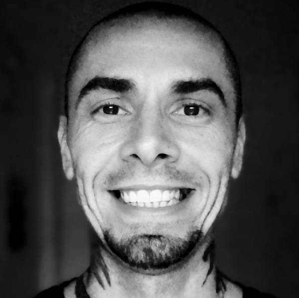 modelka s ID 0101QQPEJX p021