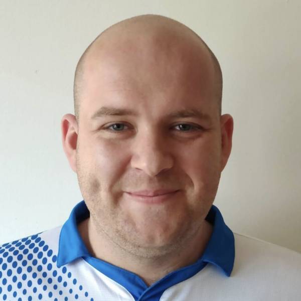 modelka s ID 0101QZN3FT p021