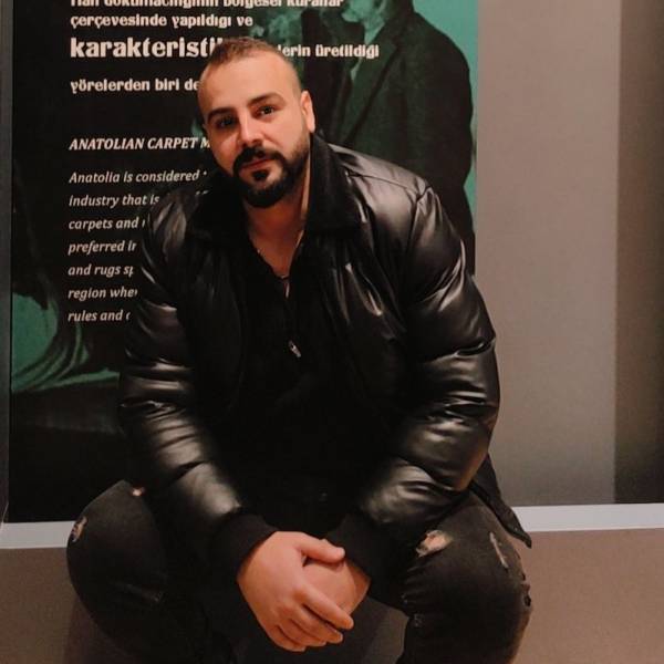 modelka s ID 0101R0JVY5 p021