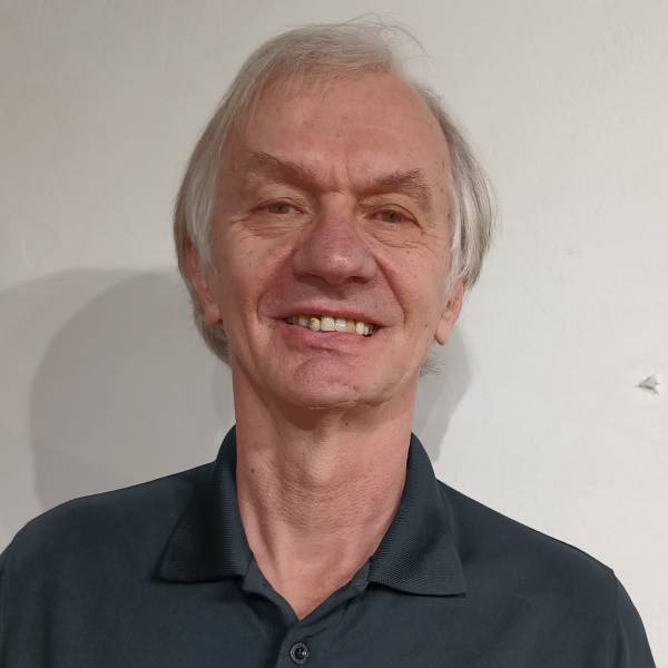 modelka s ID 0101R7TAEY p021