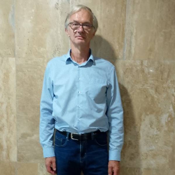 modelka s ID 0101R7TAEY p031