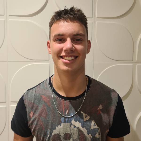 modelka s ID 0101RGF3L7 p021