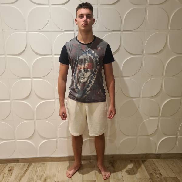 modelka s ID 0101RGF3L7 p031