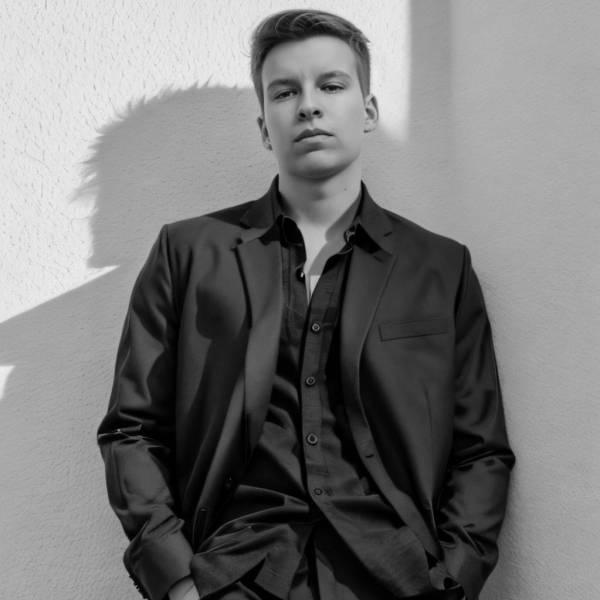 modelka s ID 0101RZMA5I p031