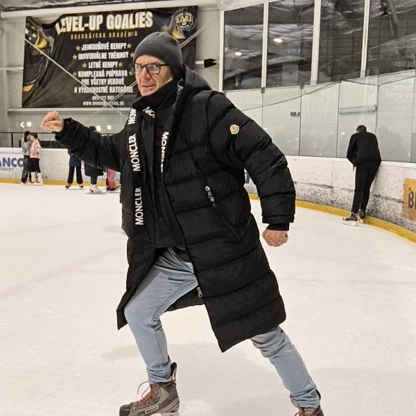 modelka s ID 0101S6L938 p021