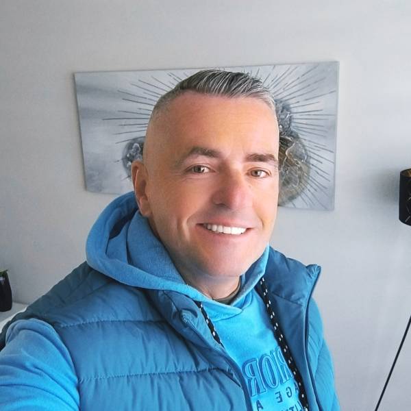 modelka s ID 0101S9L72F p021