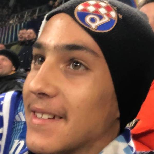 modelka s ID 0101T7D5L2 p021