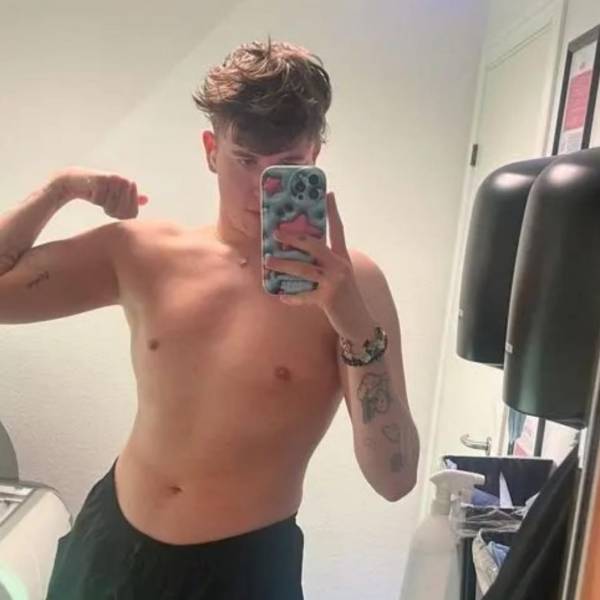 modelka s ID 0101T83B4O p031