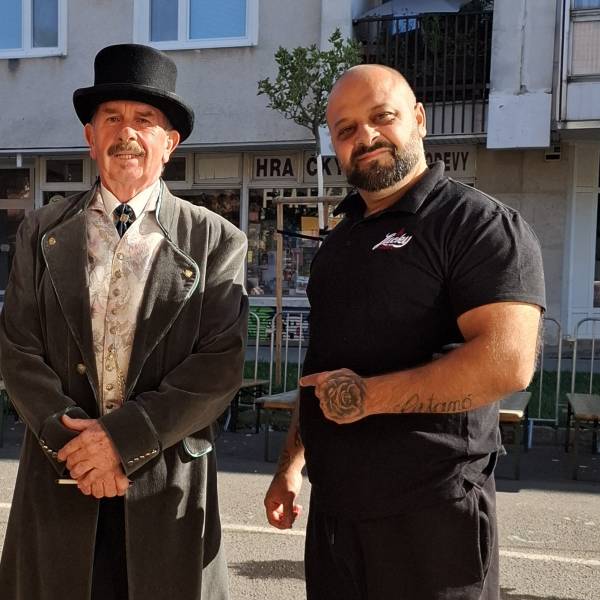 fotografia p013 profilu 0101T8YF41