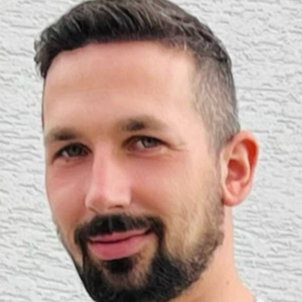 modelka s ID 0101TA5MPA p021