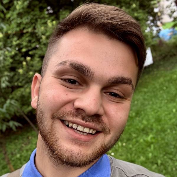 modelka s ID 0101U09G7W p021