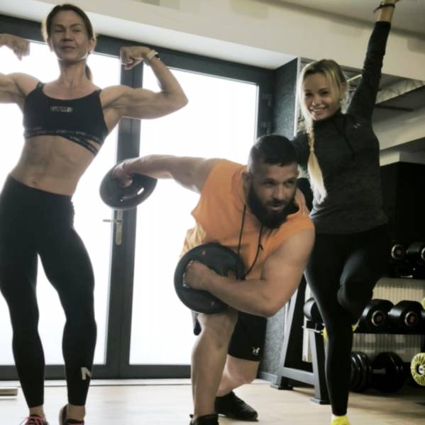 modelka s ID 0101U1C8L1 p031