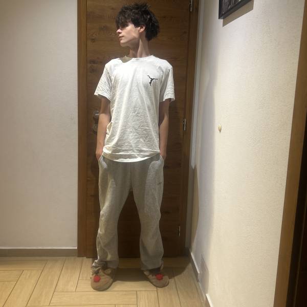 modelka s ID 0101U85N2L p031