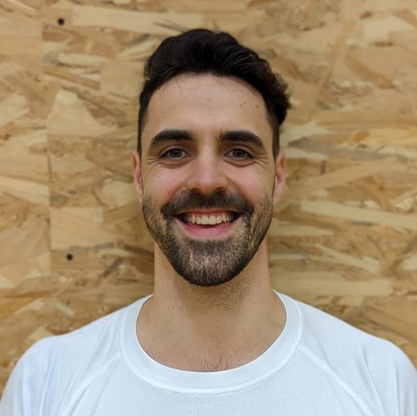 modelka s ID 0101UFG911 p021