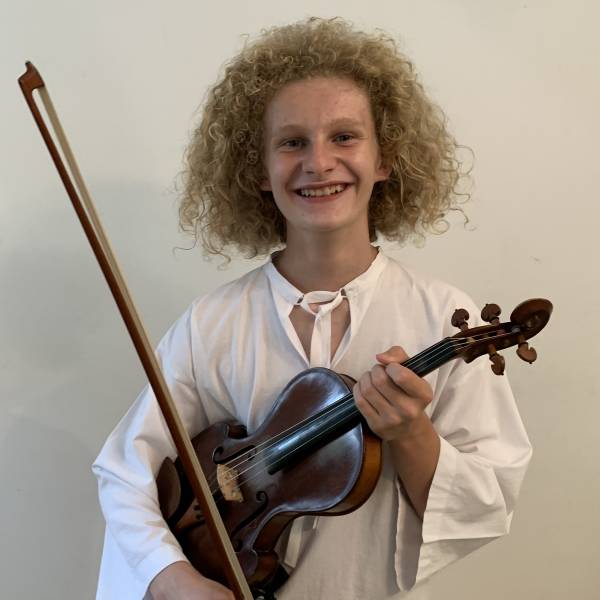 modelka s ID 0101UWG81O p021