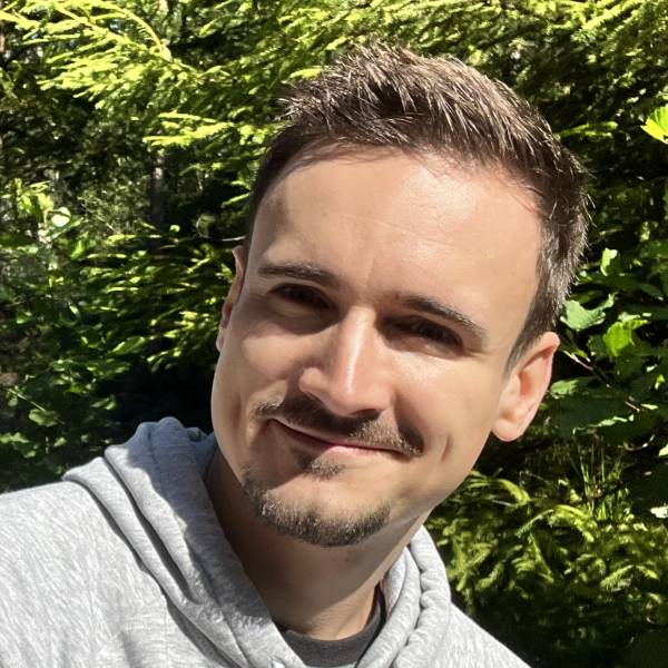 modelka s ID 0101UWXUEJ p021