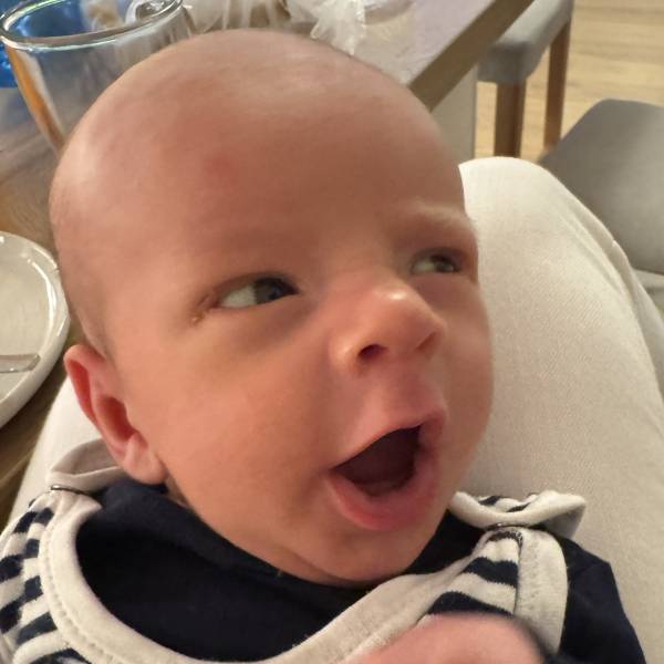 modelka s ID 0101V6UE8J p021