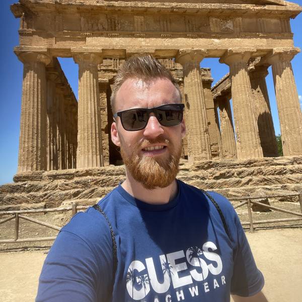 modelka s ID 0101V8TGT7 p021