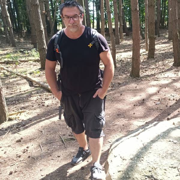 modelka s ID 0101VKAY34 p031