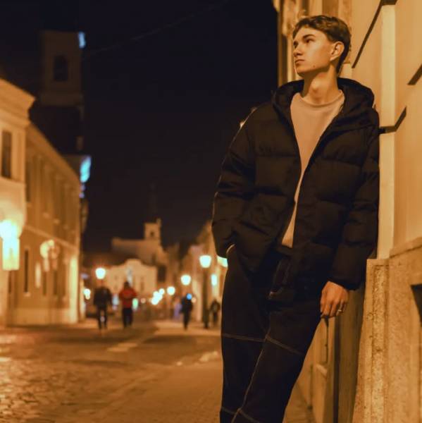 modelka s ID 0101VTMWGD p031