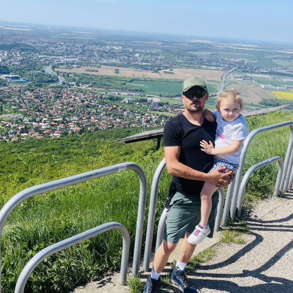 modelka s ID 0101WHQINN p031