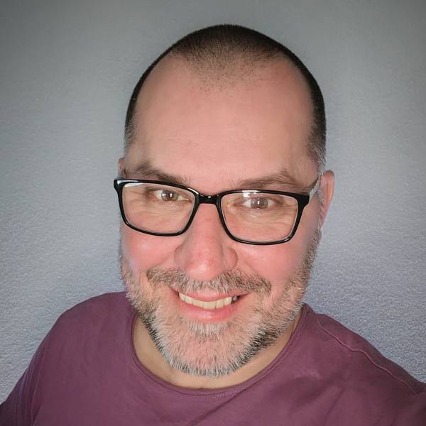 modelka s ID 0101WKIYSE p021