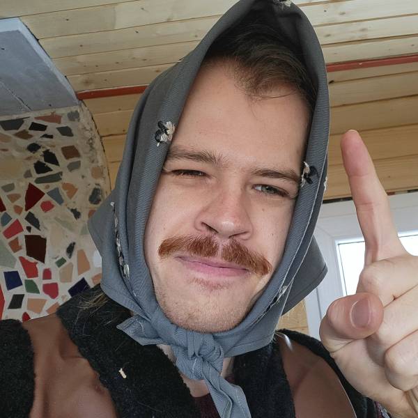 modelka s ID 0101X5L3KP p021