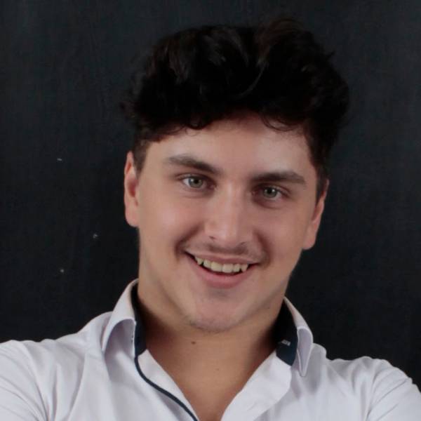 modelka s ID 0101XPR1OU p021