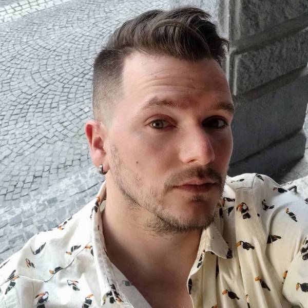 modelka s ID 0101XQEDJM p021