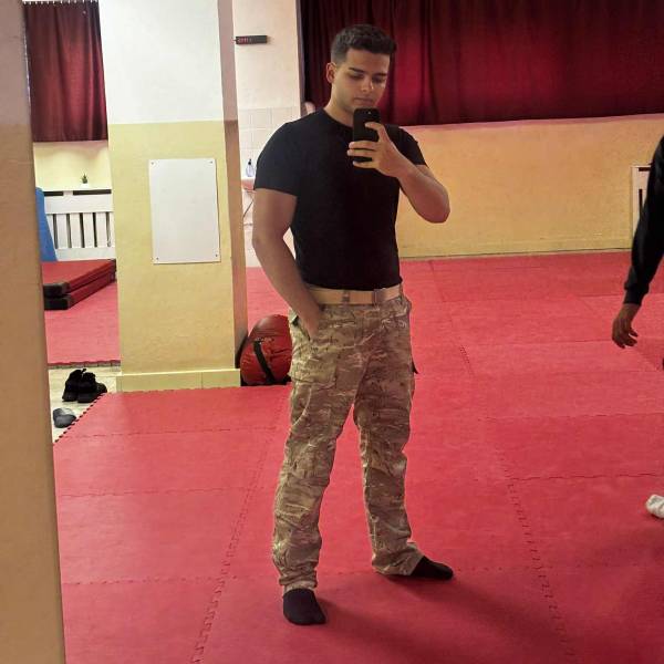 modelka s ID 0101YB647F p031