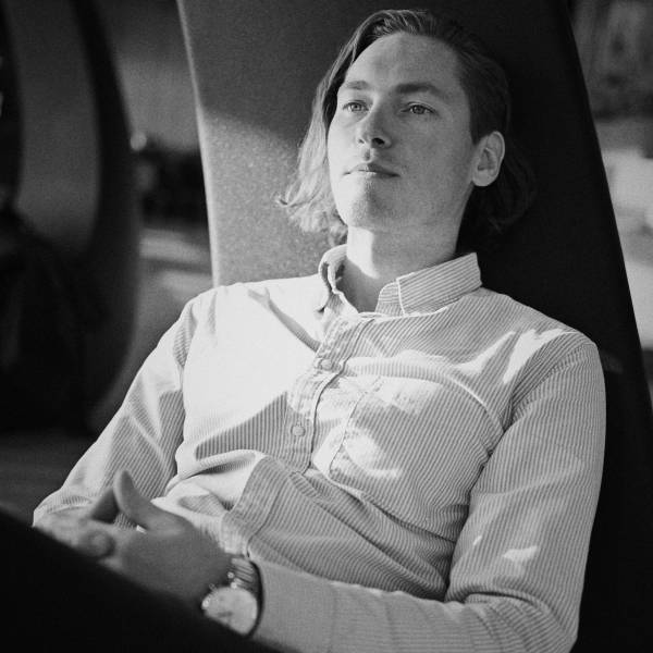 modelka s ID 0101YBVWAQ p031