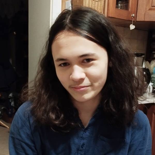 modelka s ID 0101YGFWLQ p021