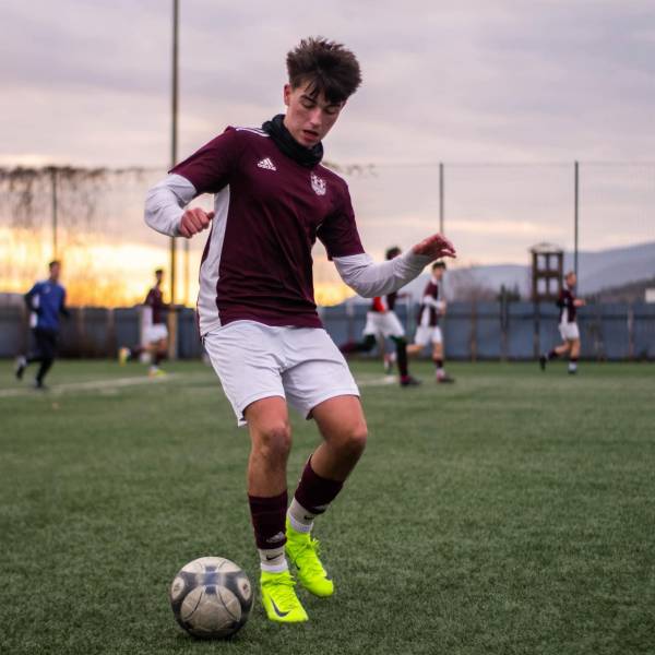 modelka s ID 0101YLP9H5 p031