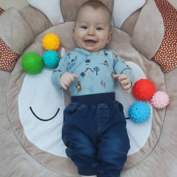 modelka s ID 0101YNMX1Q p031