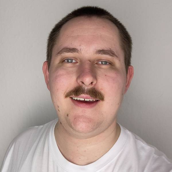 modelka s ID 0101YQWU3D p021