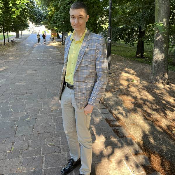 modelka s ID 0101YWN2XR p031